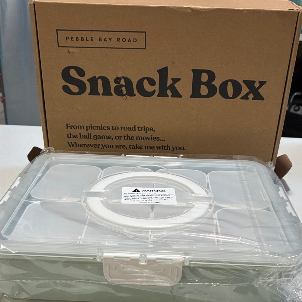 Clear and White Snack Box